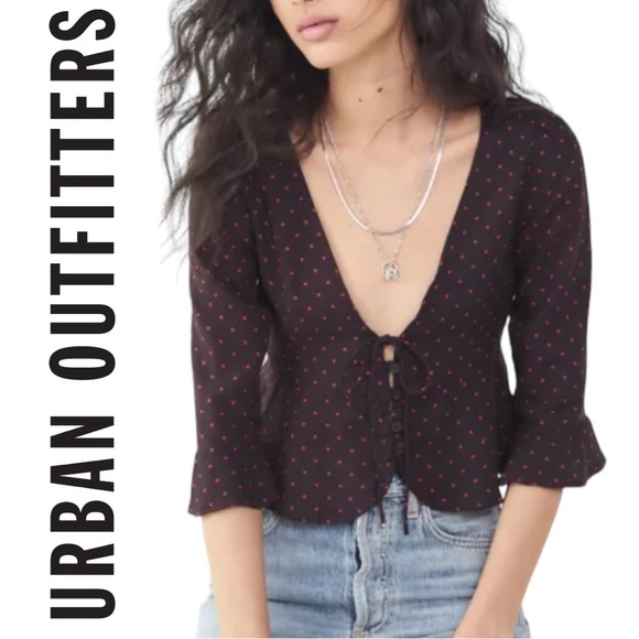 Motel Rocks Tops - ✨ Urban Outfitters Motel Rocks Vinequa Button Front Blouse ✨